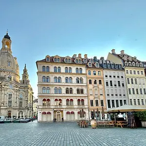 Apart Otel Neumarkt, Dresden